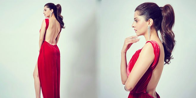 Vedhika Photos